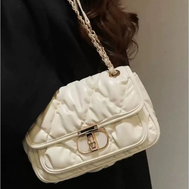 Luxury Bags Quiet - Zarif Pileli Zincirli El Çantası Kadın