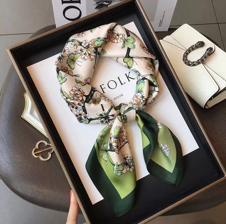 Lüks Moda Baskı 70*70 cm Ipek  - Discount Luxury Bags incelemesi ve fiyatı